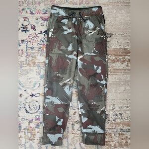 Athletic Works, Boys Tech Fleece Jogger Smoky Olive Camo Outdoor Pants, sz MD